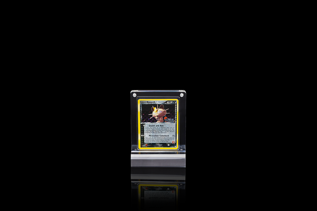 Single Card Acrylic Display Case incl. Stand